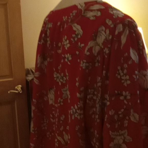 Floral top - Picture 3 of 4